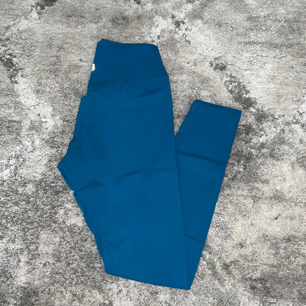 NWOT Buffbunny Rosa Leggings